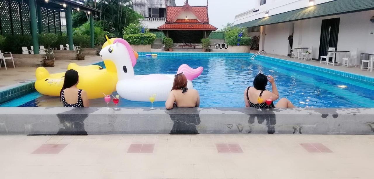 Bp Grand Tower Hotel Hat Yai Exterior photo